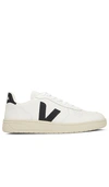 Veja V10' White Low-top Sneakers With Logo In Vegan Leather In Extra White & Black