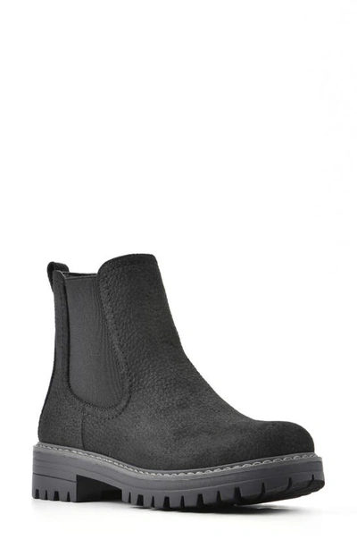 Cliffs By White Mountain Mastery Lug Sole Chelsea Boot In Black/ Fabric