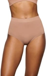 SKIMS SOFT SMOOTHING BOYSHORTS