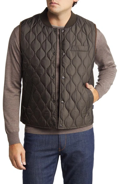 Stone Rose Water Repellent Puffer Vest In Olive