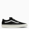 Vans Old Skool Sneakers In Black In Black