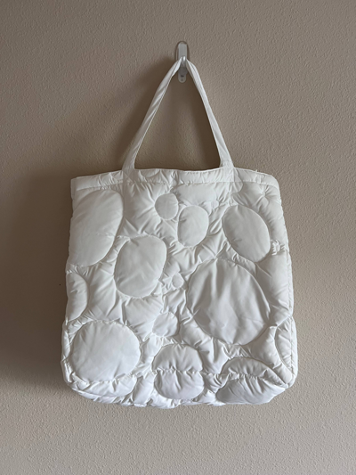 Pre-owned Erl Circle Puffer Tote Bag In White