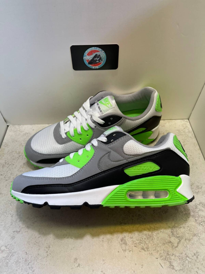 mens lime green nike air max