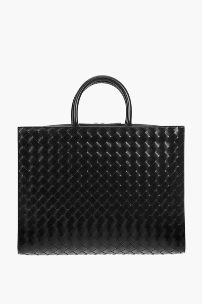 Pre-owned Bottega Veneta Adjustable Strap Leather Briefacase In Black