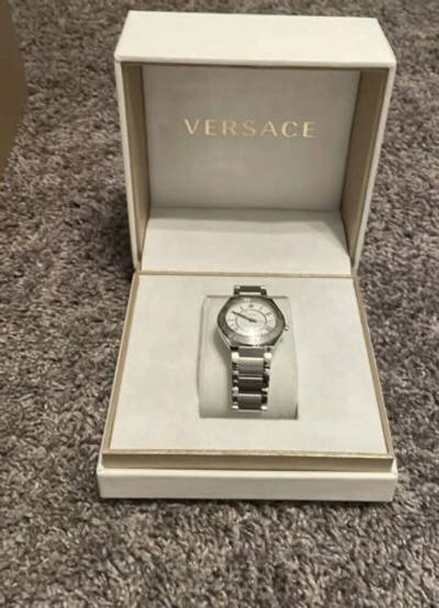 Pre-owned Versace Mens Watch