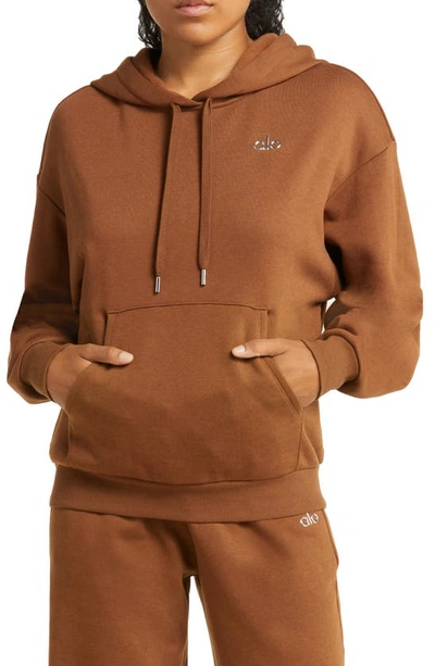 Alo Yoga Accolade Hoodie In Cinnamon Brown