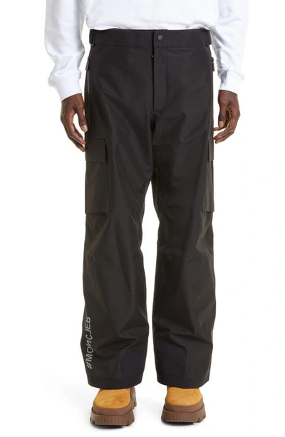 Moncler Stretch Nylon Cargo Ski Pants In Black