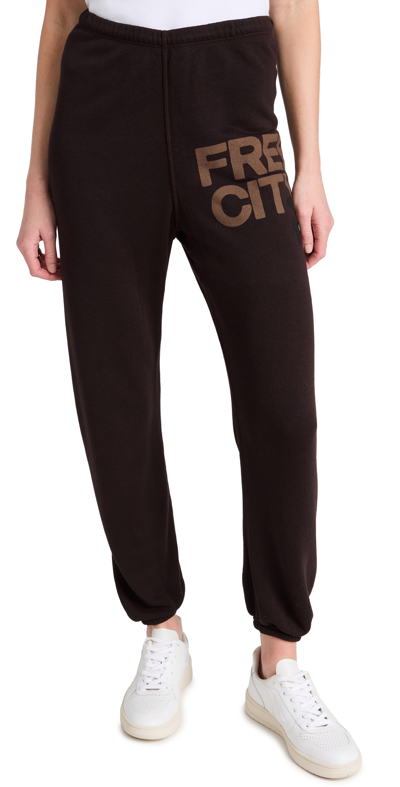 Freecity Superluff Lux Standard-fit Sweatpants In Coco Pony