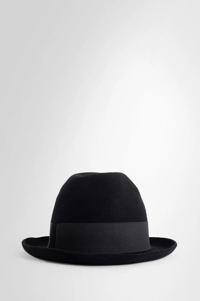 Scha Hats In Black