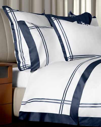 Signoria Firenze Sinfonia 400 Thread Count King Flat Sheet In White/dark Blue