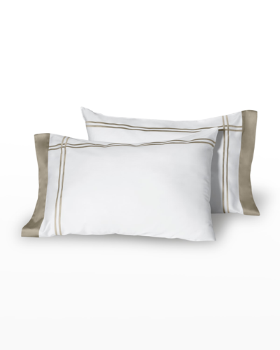 Signoria Firenze Sinfonia Pillowcases, Set Of 2 In White/khaki
