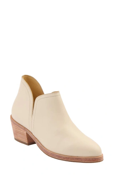 Nisolo Everyday Ankle Boot In White