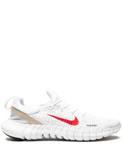 Nike Free Run 5.0 Sneakers In White