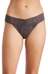 Hanky Panky Signature Lace Low Rise Thong In Amethyst