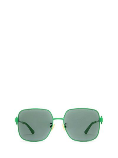 Bottega Veneta Eyewear Oversized Frame Sunglasses In Green