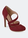 Journee Collection Women's Zeera Pump In Wine