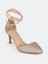 Journee Collection Women's Luela Pump In Rose Gold