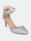 Journee Collection Women's Luela Pump In Silver