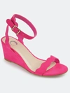 Journee Collection Women's Loucia Wedge In Magenta