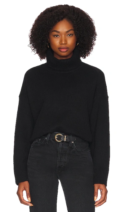 525 Relaxed Turtleneck Sweater In Black