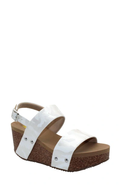 Volatile Summer Love Platform Wedge Sandal In White Camo