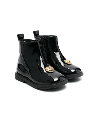 Versace Patent-leather Heart-plaque Boots In 黑色