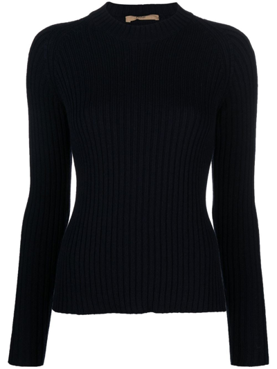 Nuur Ribbed Round Neck In Black