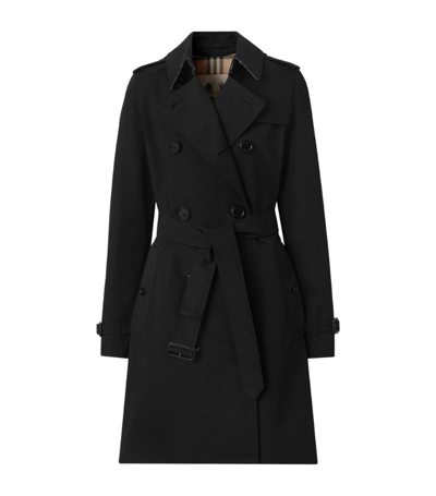 Burberry The Mid-length Kensington Heritage Trench Coat In Black