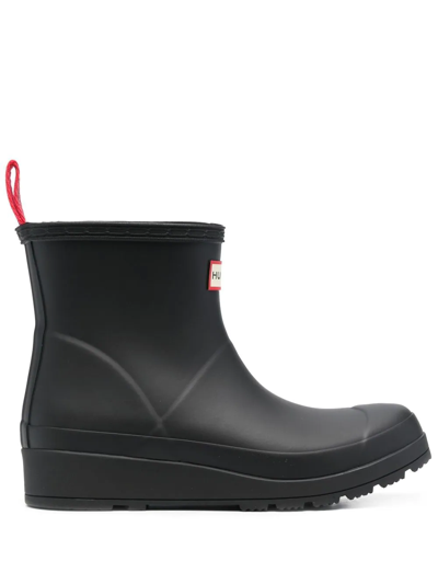 Hunter Logo-patch Detail Boots In Schwarz