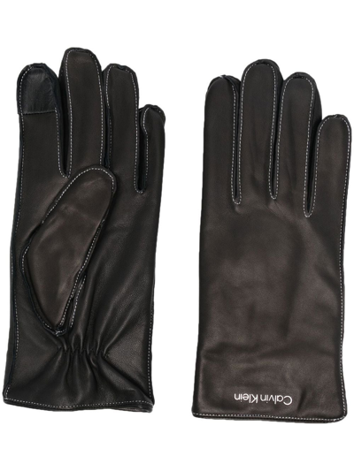 Calvin Klein Stitched Leather Gloves In Schwarz