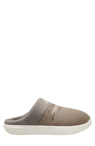 Nike Burrow Slipper In Khaki/ Rattan/ Moon Fossil