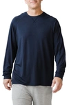 Cozy Earth Stretch Long Sleeve Crewneck T-shirt In Navy