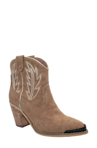 Very Volatile Taylor Metal Toe Western Boot In Beige