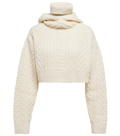Noir Kei Ninomiya Cable-knit Cropped Wool Sweater In Off-white