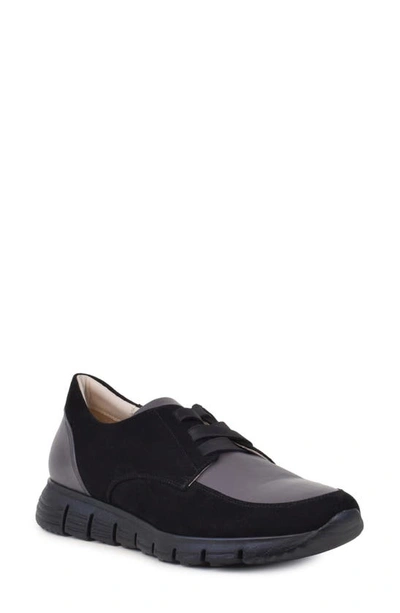 Amalfi By Rangoni Jill Sneaker In Black Cashmere