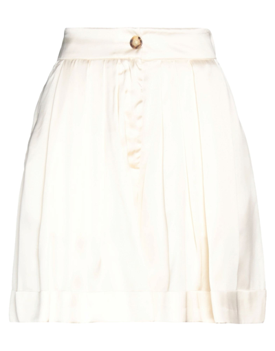 Solotre Woman Shorts & Bermuda Shorts Ivory Size 4 Viscose In White