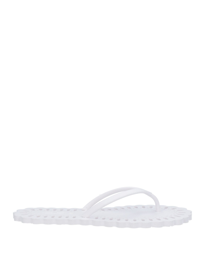 Carlotha Ray Toe Strap Sandals In White