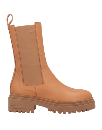 Millà Ankle Boots In Tan