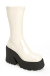 Steve Madden Arrow Platform Boot In Bone Patent