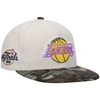 MITCHELL & NESS MITCHELL & NESS CREAM LOS ANGELES LAKERS HARDWOOD CLASSICS 2010 NBA FINALS PATCH OFF WHITE CAMO FITT