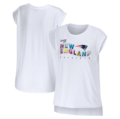 Wear By Erin Andrews White New England Patriots Greetings From Muscle T-shirt