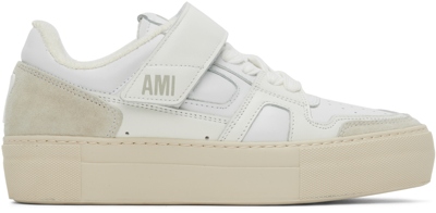 Ami Alexandre Mattiussi White Ami De Cœur Sneakers In 107 White/white
