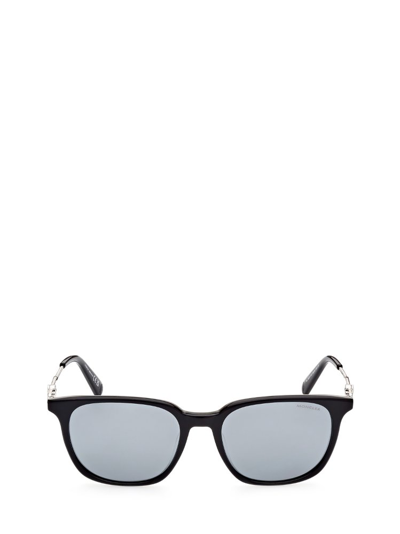 Moncler Eyewear Square Frame Sunglasses In Black