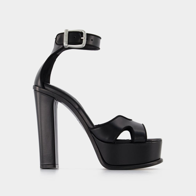 Alexander Mcqueen Black Leather Pumps With Silver Hardware