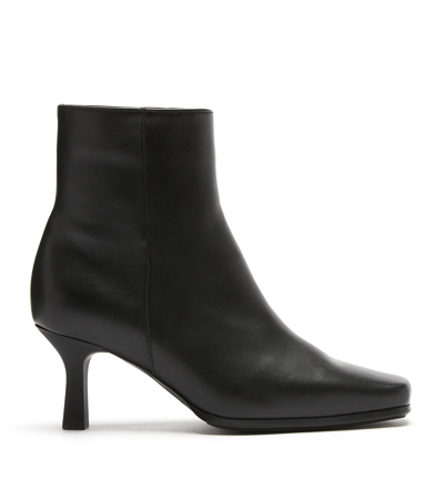 La Canadienne Tahlia Leather Ankle Boots In Black