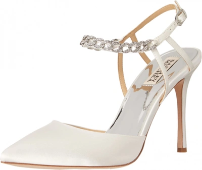 Pre-owned Badgley Mischka Women's Kailani Pump In Soft White