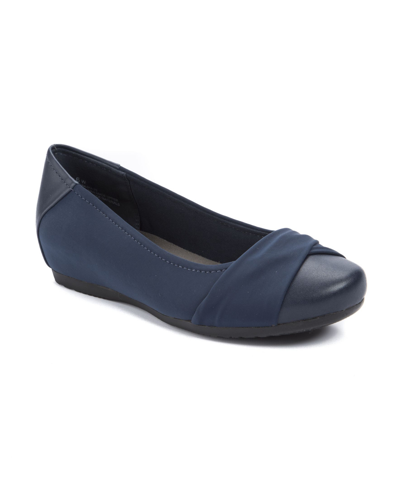 Baretraps Mitsy Womens Faux Leather Twist Front Ballet Flats In Navy