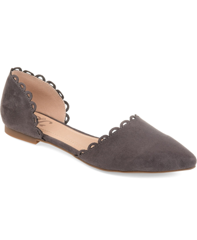 JOURNEE COLLECTION WOMEN'S JEZLIN SCALLOPED FLATS