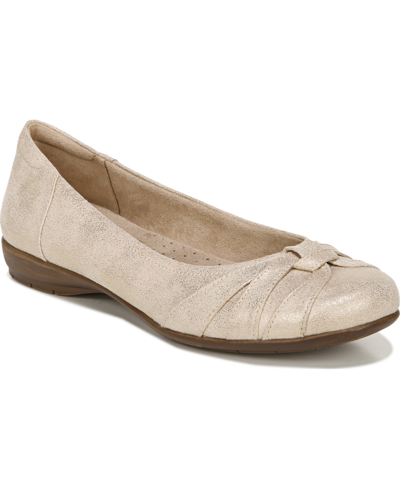 Soul Naturalizer Gift Flats Women's Shoes In Gold Fabric