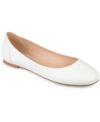 Journee Collection Collection Women's Comfort Kavn Flat In White